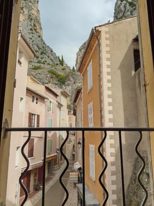 La Fontaine Lägenhet Moustiers-Sainte-Marie Exteriör bild